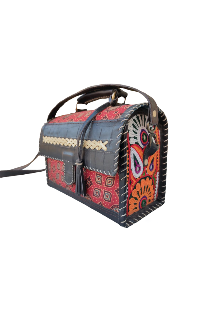 Kutch Jat Hand Embroidered Shoulder Bag 115